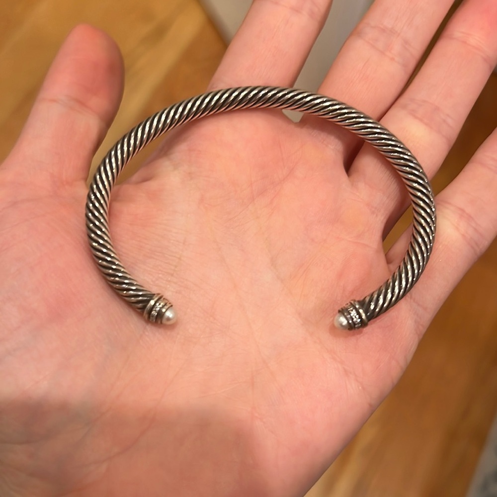 Barely worn. DY classic cable bracelet.